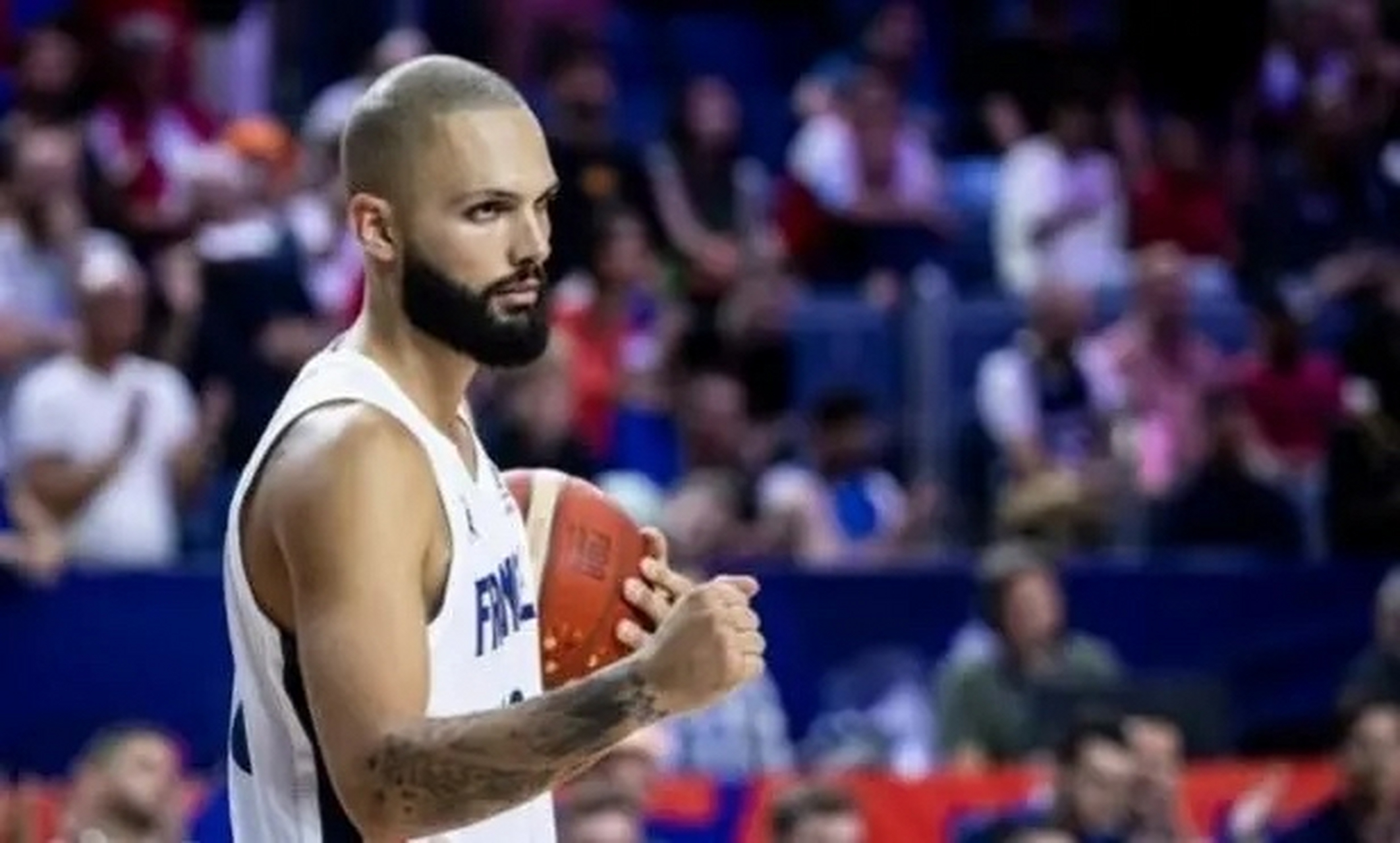 王楚钦父母看儿子比赛-mk娱乐体育